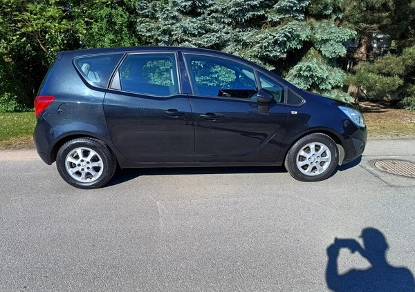 Opel Meriva cena 22900 przebieg: 139000, rok produkcji 2012 z Ostroróg małe 56